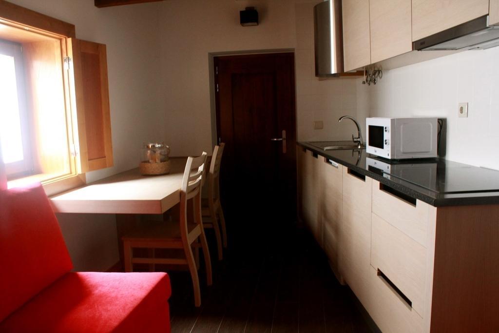 Casas Do Fantal Pensionat Vale de Salgueiro Rum bild